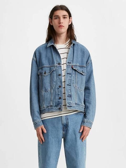 Authentic Levi's Stay Loose Trucker Jacket size XL, Men's Fashion, Coats,  Jackets and Outerwear on Carousell