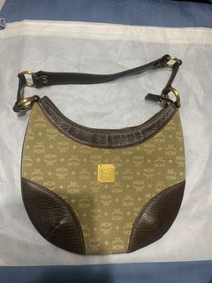 (Category: ) located in . Submitted by xian911 (Listing ID 1204284677, Image 1). Description: .