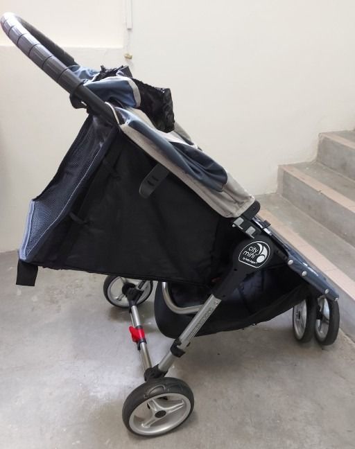 Baby jogger city mini 3 wheel hot sale