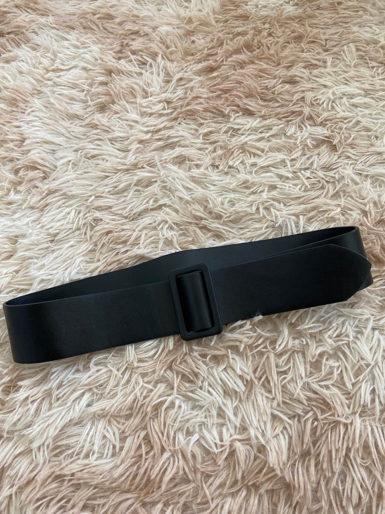 black belt, Women's Fashion, Women's Accessories on Carousell