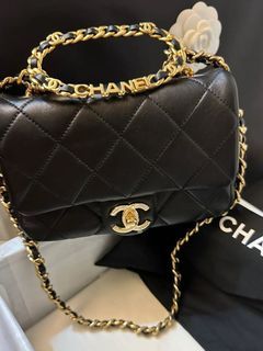 BNIB 23C chanel mini black flap with handle