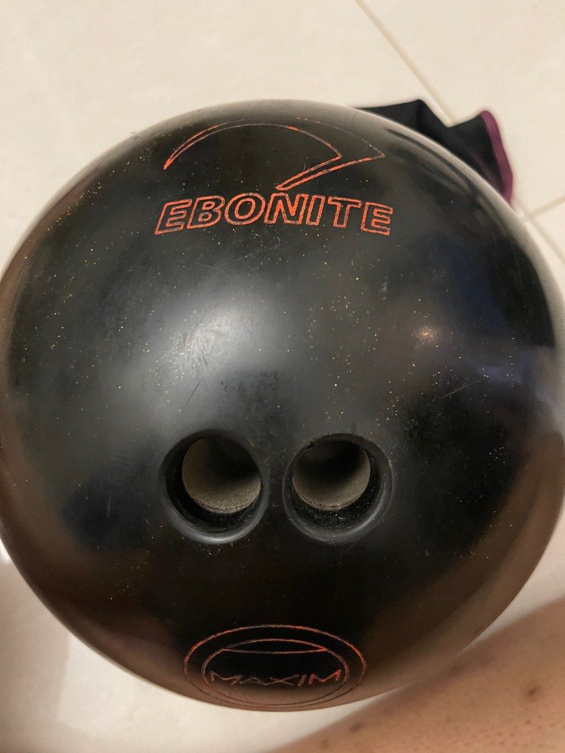 Bowling Ball (15 Pounds), Sports Equipment, Sports & Games, Billiards