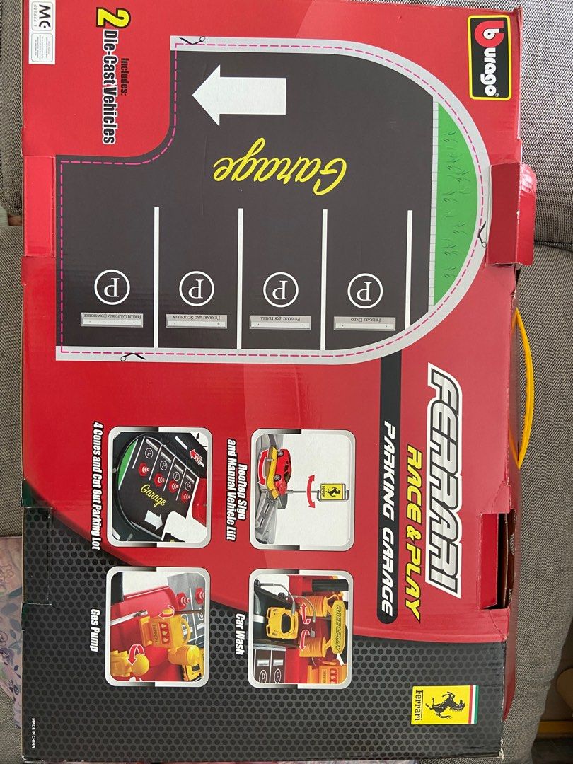 Bburago ferrari race and play parking garage 2025