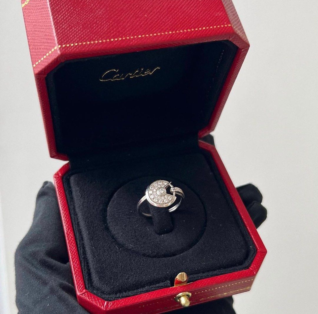 Cartier ring top amulette