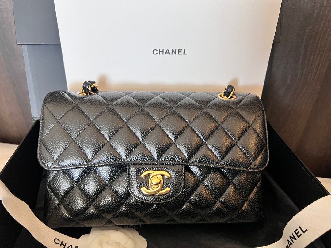 Inside a Medium Classic Chanel Double Flap Bag - Lollipuff