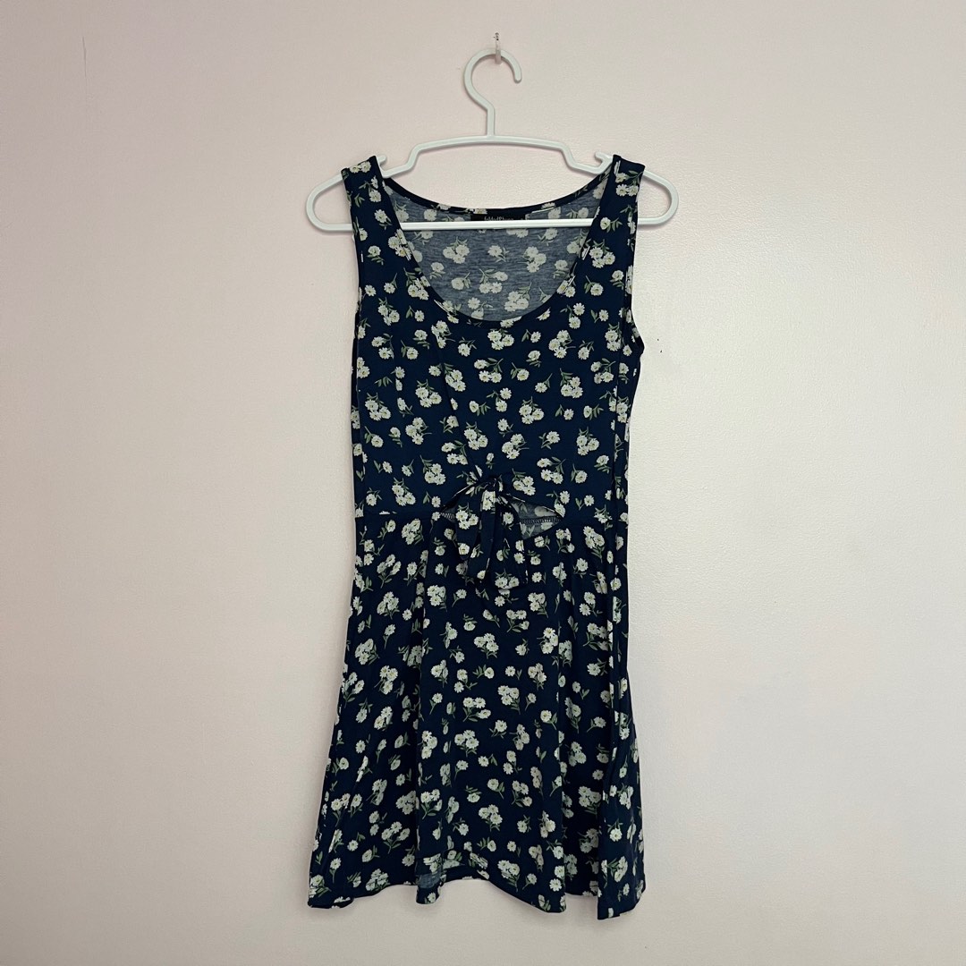 daisy dress, Women's Fashion, Dresses & Sets, Dresses on Carousell