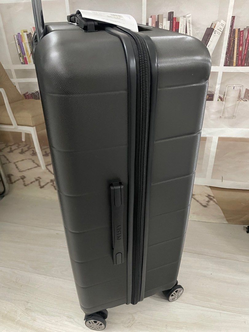 Delsey 30 吋行李箱旅行箱 Delsey 30 inch Luggage 50 x 76 x 30cm, 興趣及遊戲, 旅行, 旅遊
