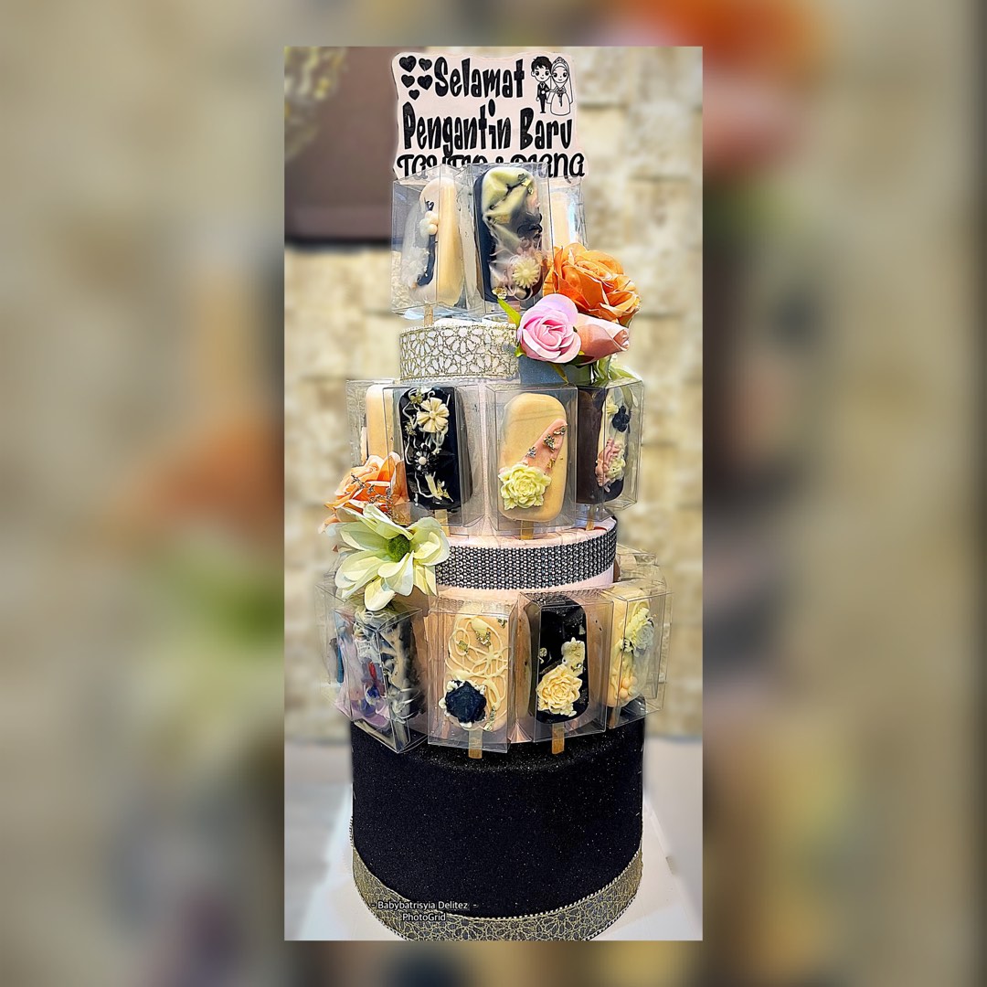 Exchange Gift Cakesicle Tower, Food & Drinks, Homemade Bakes on Carousell