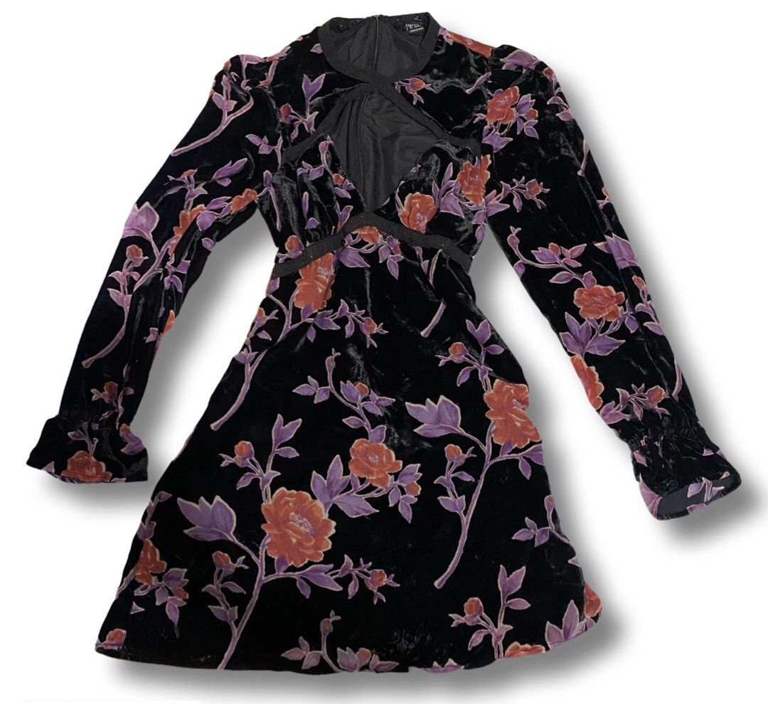 Forever 21 long sleeves dress (Category: Dresses) located in Manila. Submitted by theworldlygrocer (Listing ID 1204378075, Image 1). Description: .