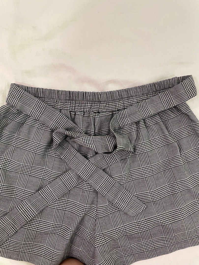 Forever 21 plaid shorts hotsell