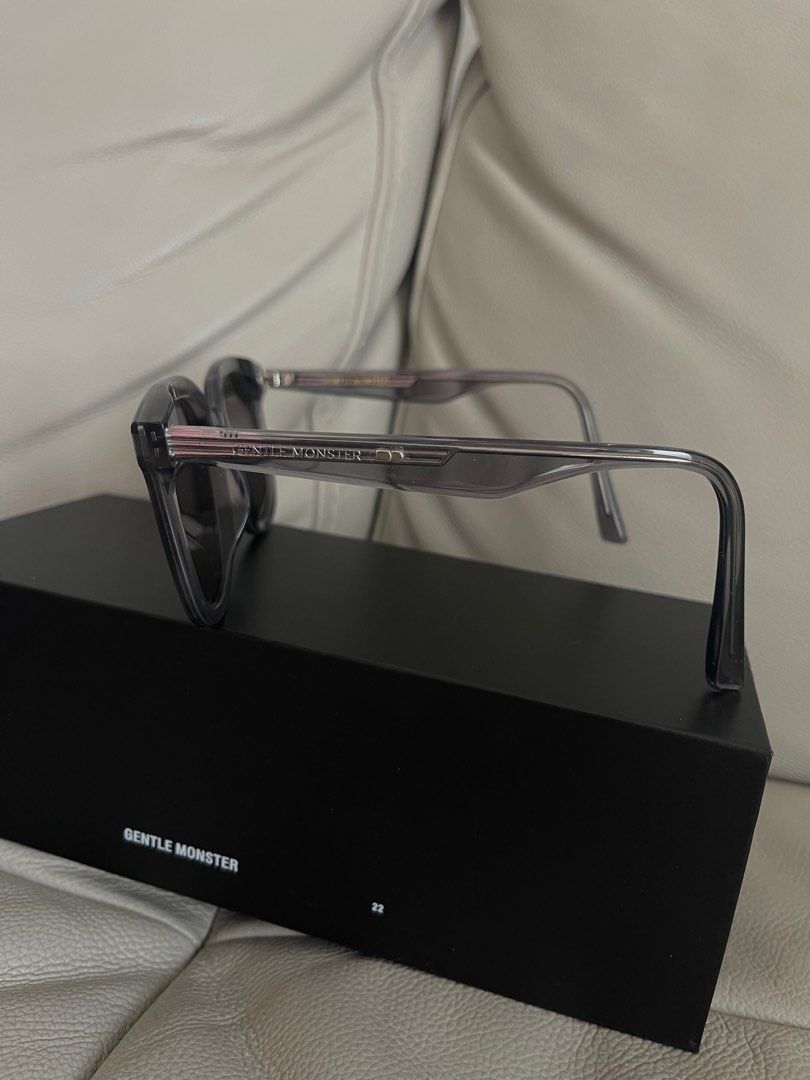 Gentle Monster SS '22 Sunglasses Libe G1, Women's Fashion, Watches & Accessories, Sunglasses