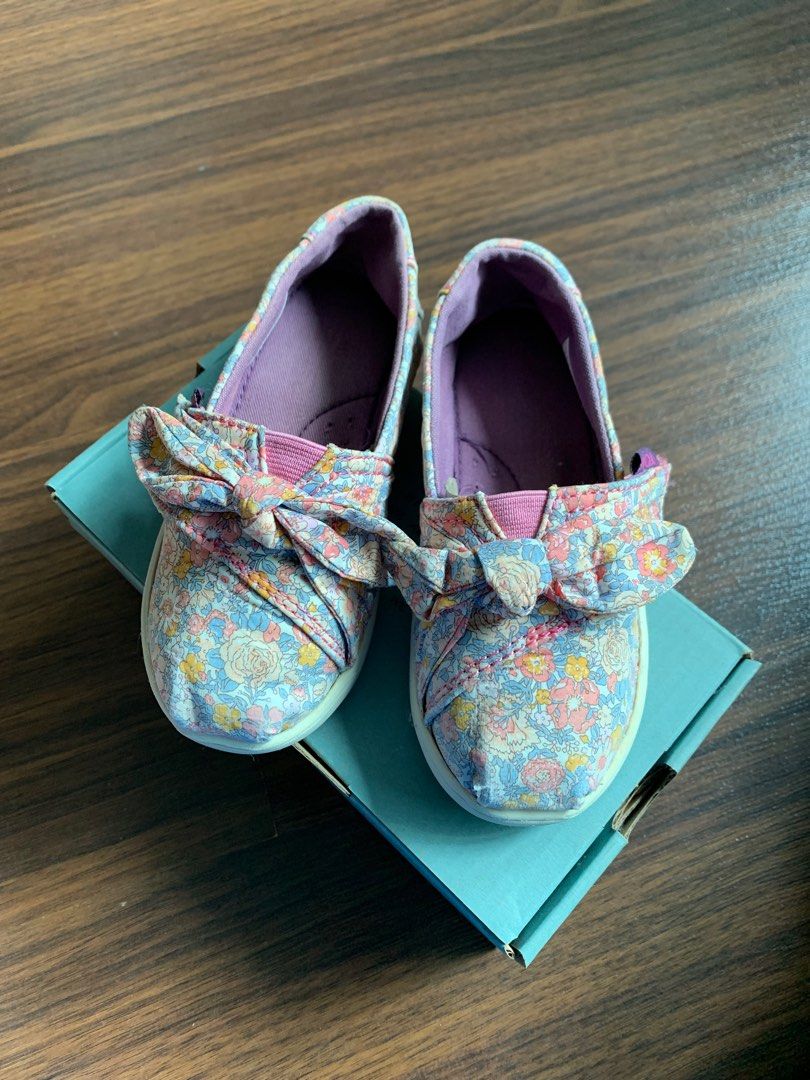 GUC Toms x Liberty little girls shoes