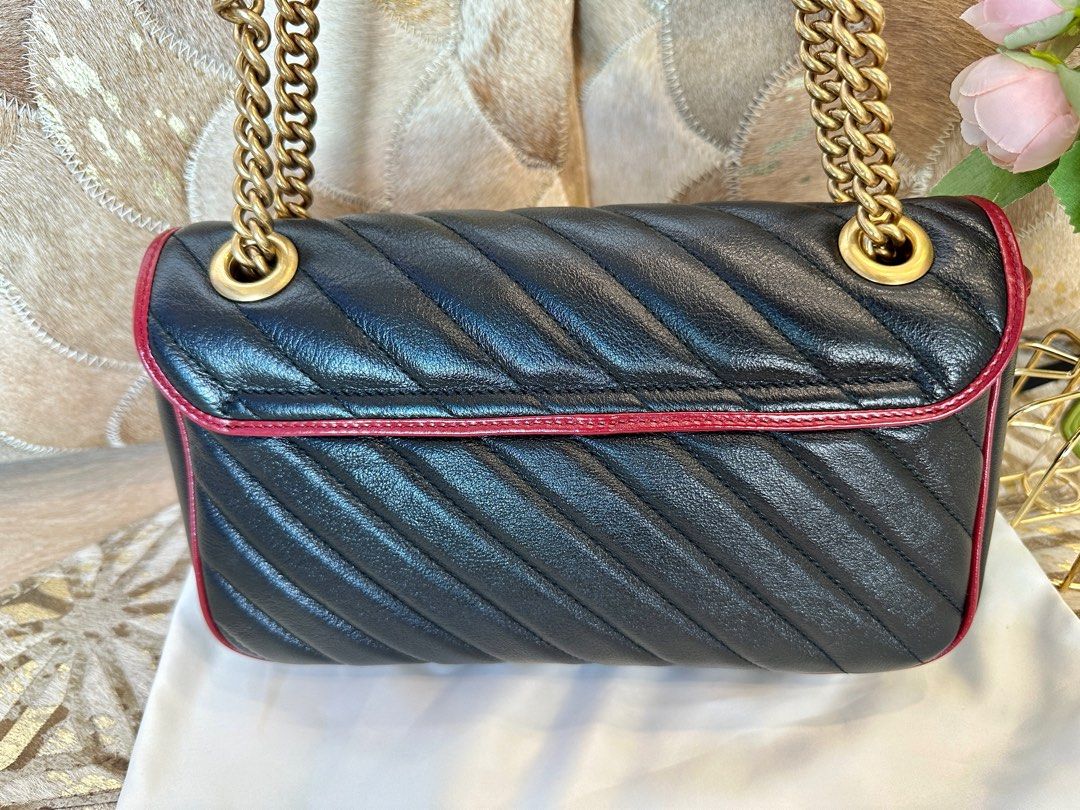 Chevron gucci bag sales