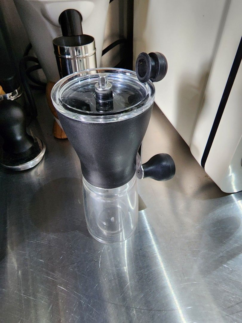 Hario hand grinder, TV & Home Appliances, Kitchen Appliances, Coffee