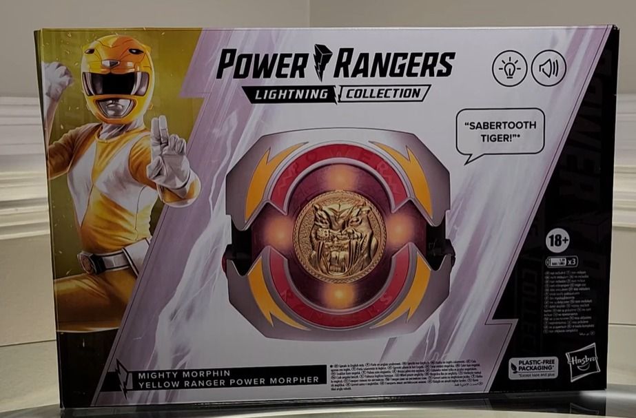 Hasbro Lightning Collection Mighty Morphin Yellow Ranger Power Morpher ...