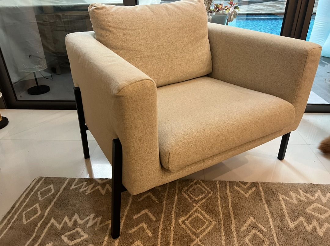 Koarp armchair gunnared beige black new arrivals