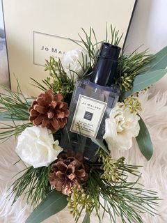 Jo Malone Fresh Flower Body Wash & Hand Wash Gel Moussant Christmas Gift Box