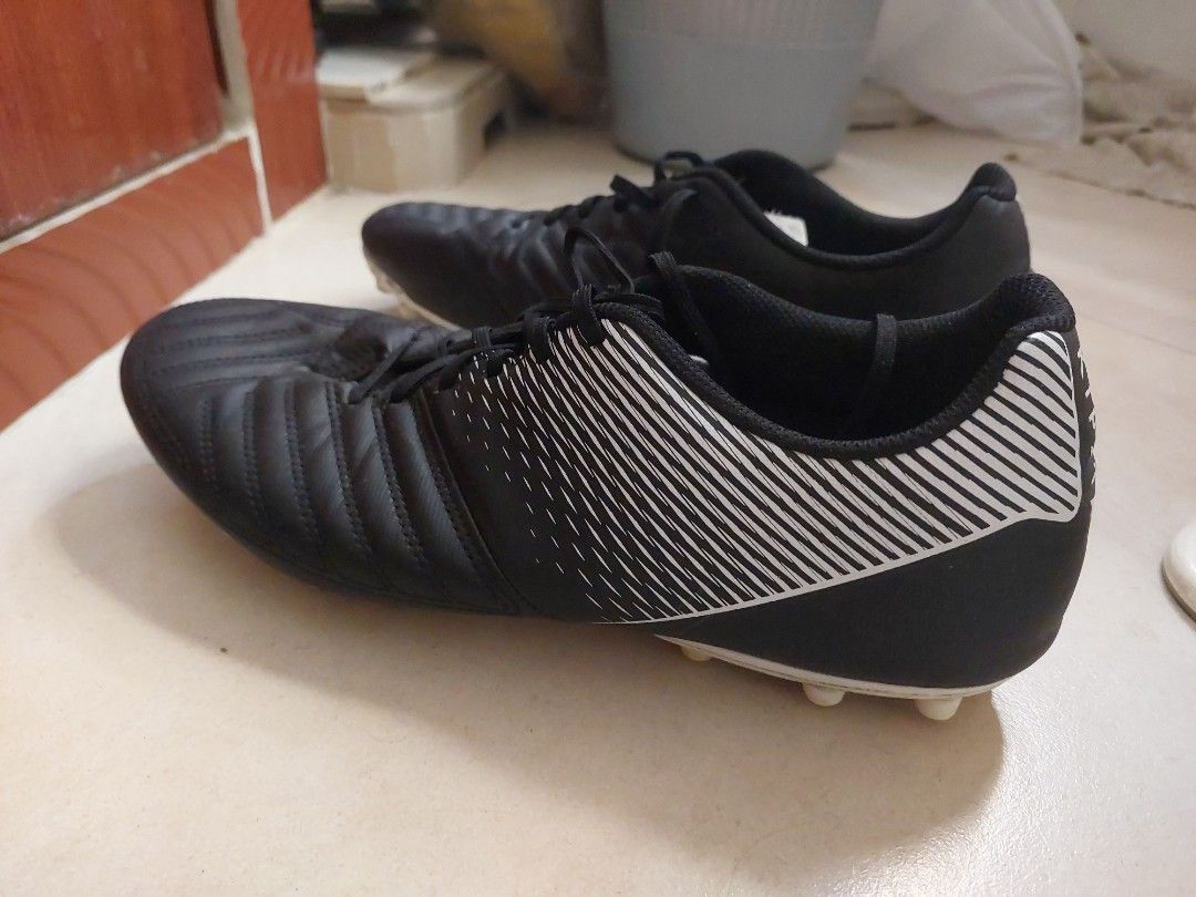 kipsta football shoes