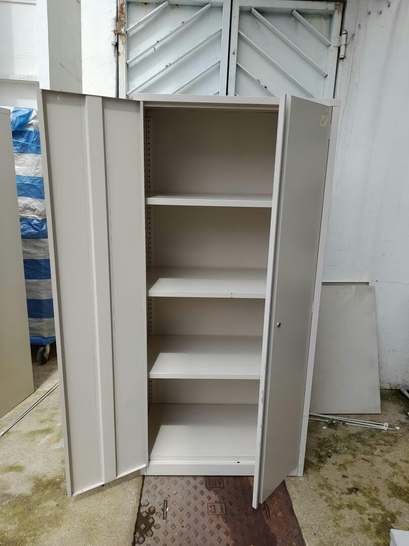 large qty metal for Sale/Rent 10/each/day, Furniture & Home