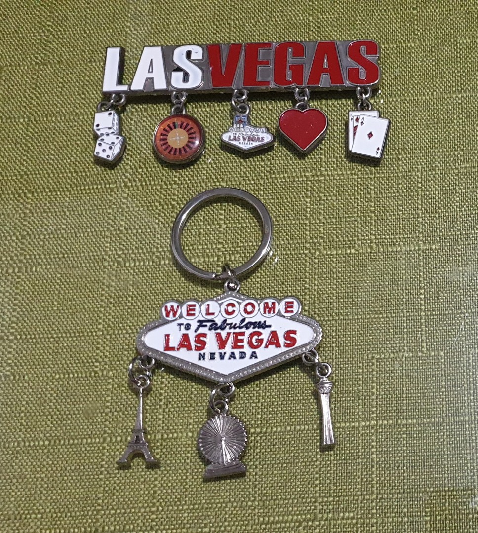 Las Vegas Ref Magnet and Keychain Set, Furniture & Home Living, Home ...