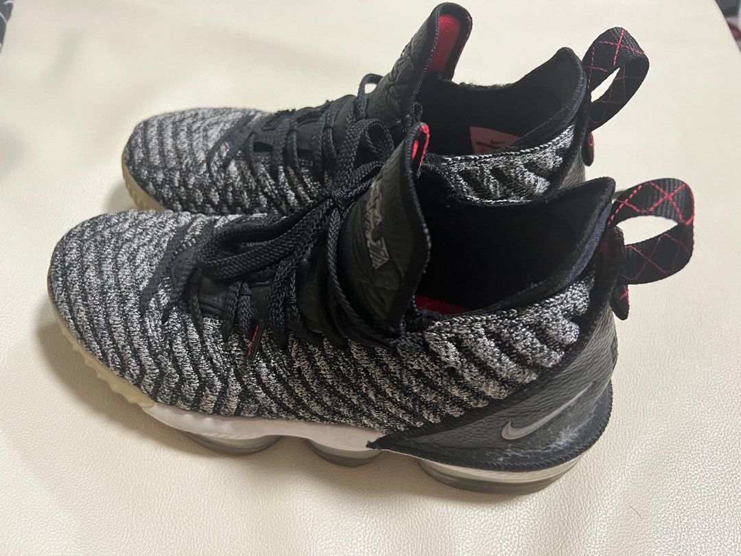 Lebron 16 sales oreo release date