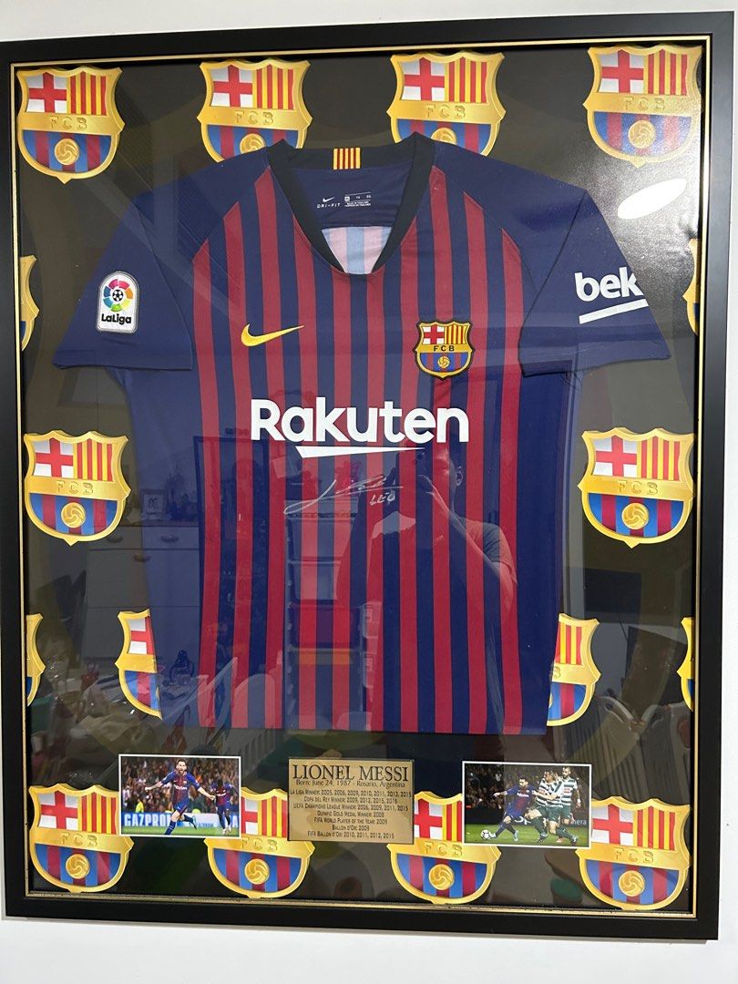 Lionel Messi Signed FC Barcelona Jersey, Hobbies & Toys, Memorabilia