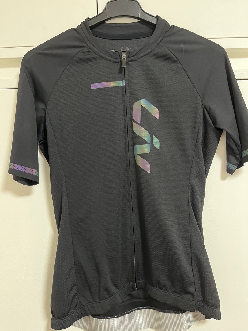 Liv Jersey, Women's Fashion, Activewear on Carousell