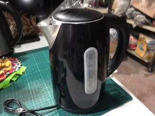 Living and Co. Black Stainless Cordless Kettle
