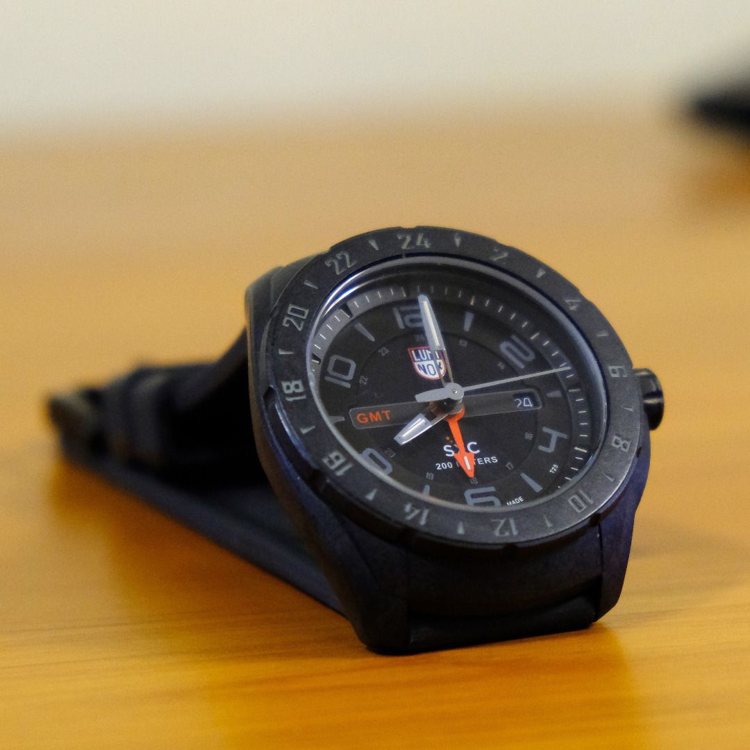Luminox sxc clearance pc carbon gmt
