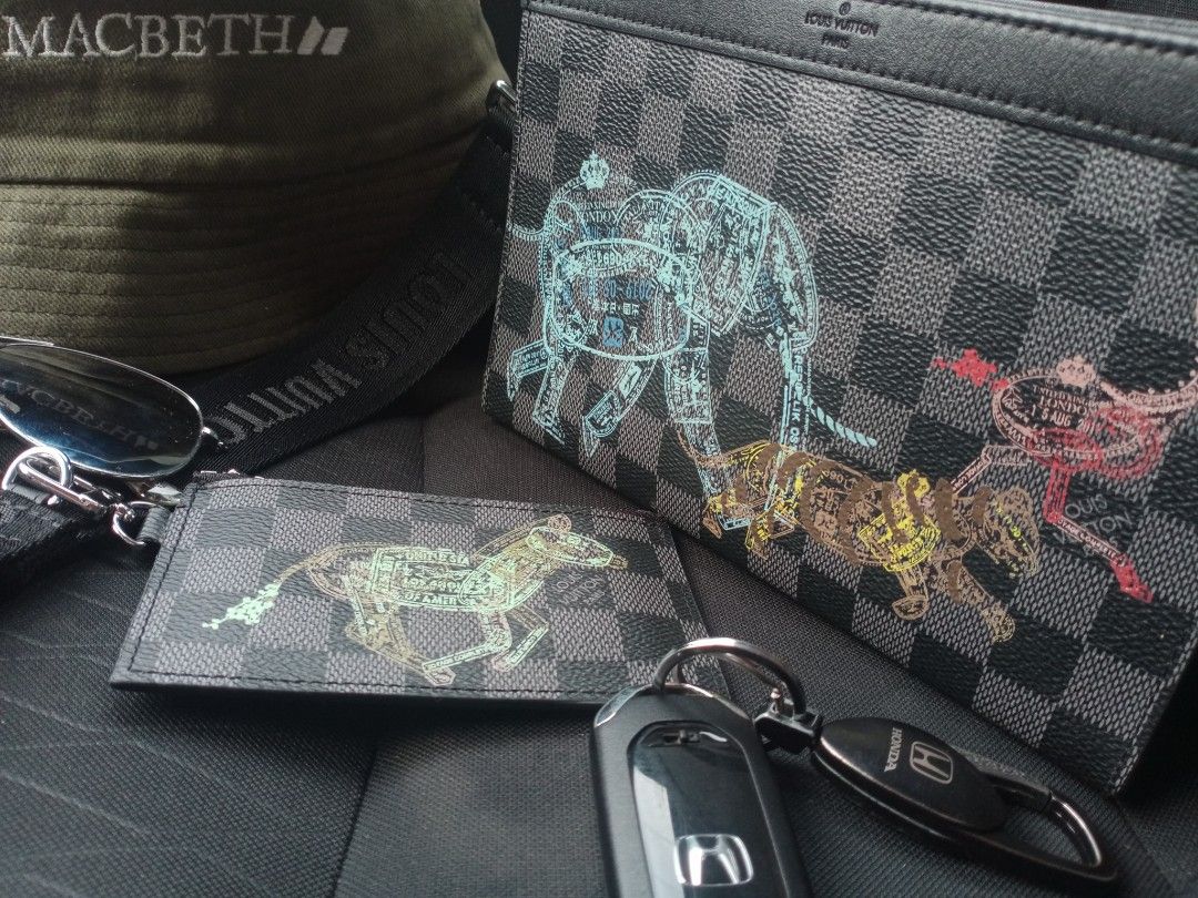 Real vs Fake LV Gaston Wearable Wallet Review from Suplook 