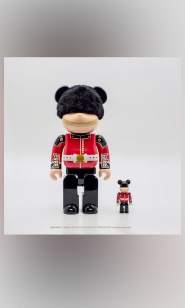 Macau 2022 The Queen's Guard BEARBRICK The Queen's Guard BE@RBRICK 