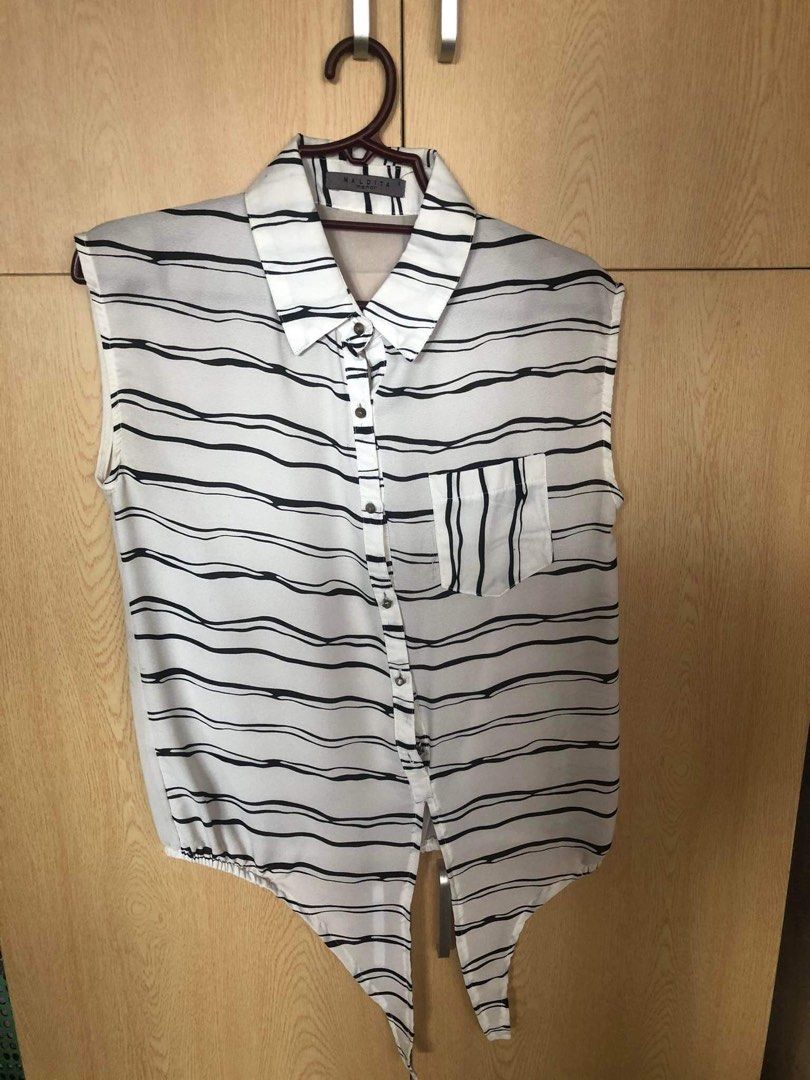 Maldita Sleeveless Zebra Top (Category: Sleeveless) located in Manila. Submitted by book_works (Listing ID 1204293665, Image 3). Description: .
