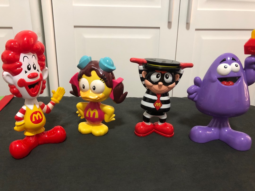 Figurine McDonald's Mercredi - Collab (1 Figurine) - Neuf Sous Blister