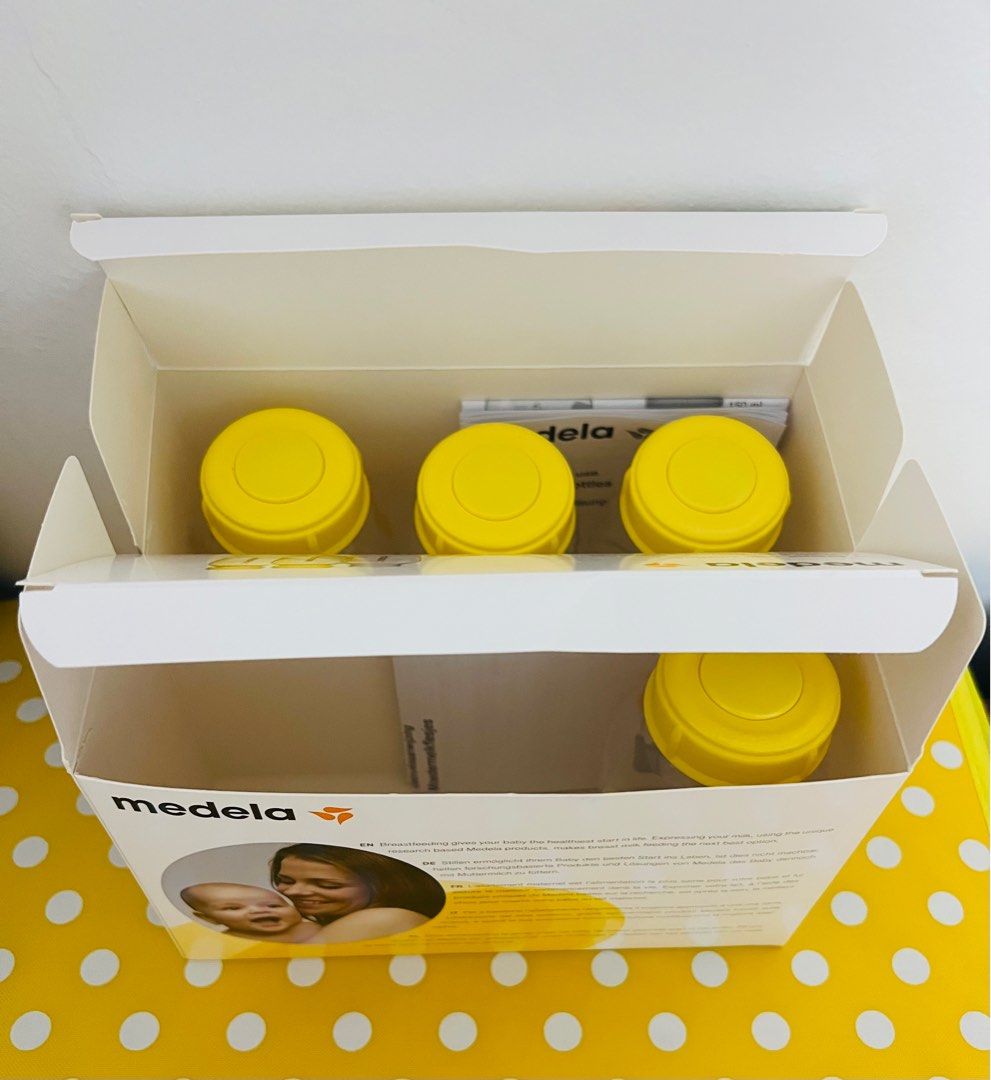Medela Breast Milk Bottles x 4pcs, Babies & Kids, Nursing & Feeding