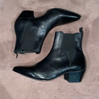 (Category: ) located in . Submitted by rizfleamarket (Listing ID 1204404095, Image 1). Description: .