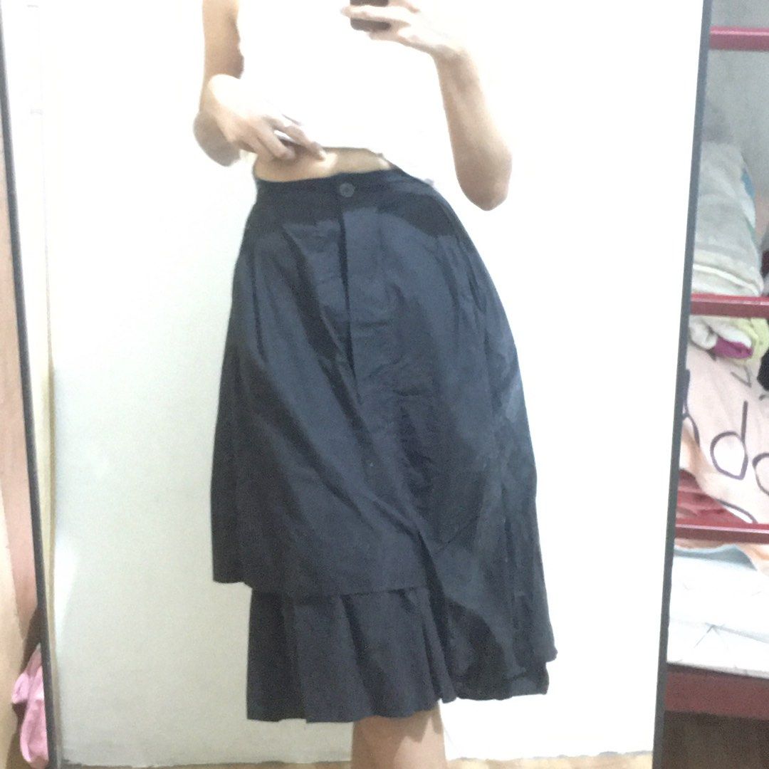 midi/long skirt in black (Category: Skirts) located in Taguig. Submitted by jdeclutter__ (Listing ID 1204303010, Image 3). Description: garterized fits xs to small subversive inspired .