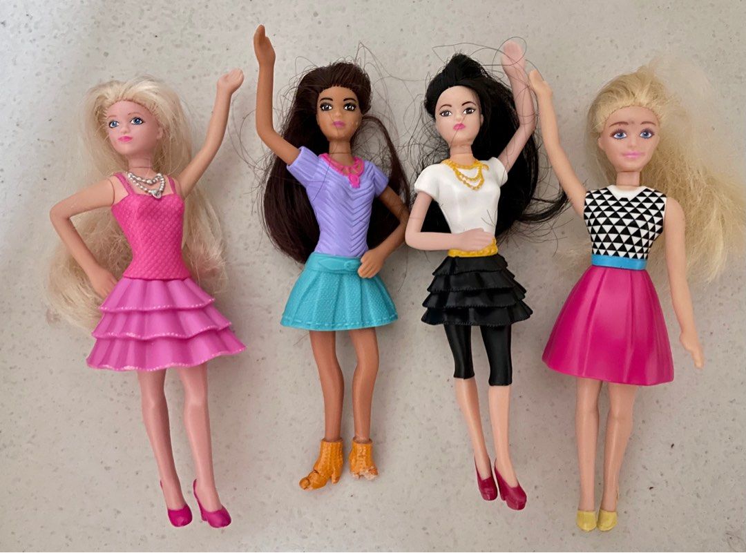 Mini Barbie Set (Category: Kids Toys) located in Manila. Submitted by my2ndedition (Listing ID 1204385764, Image 2). Description: Small size barbies. Selling as set. Nice collection for your little girl..