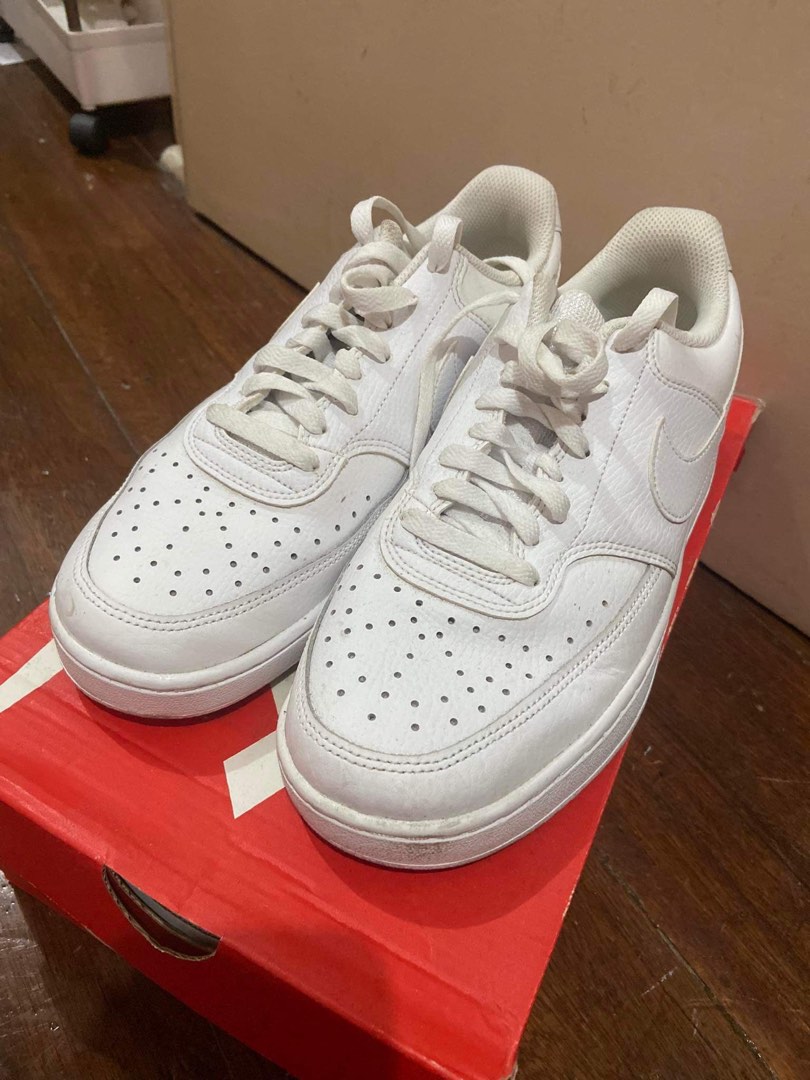 Nike court shoes, Men's Fashion, Footwear, Sneakers on Carousell