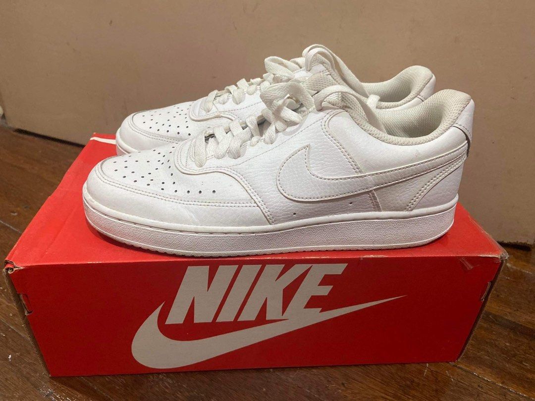 Nike court shoes, Men's Fashion, Footwear, Sneakers on Carousell