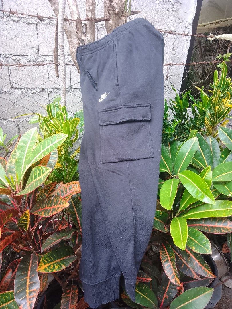 Nike Jogger cargo, Men's Fashion, Activewear on Carousell