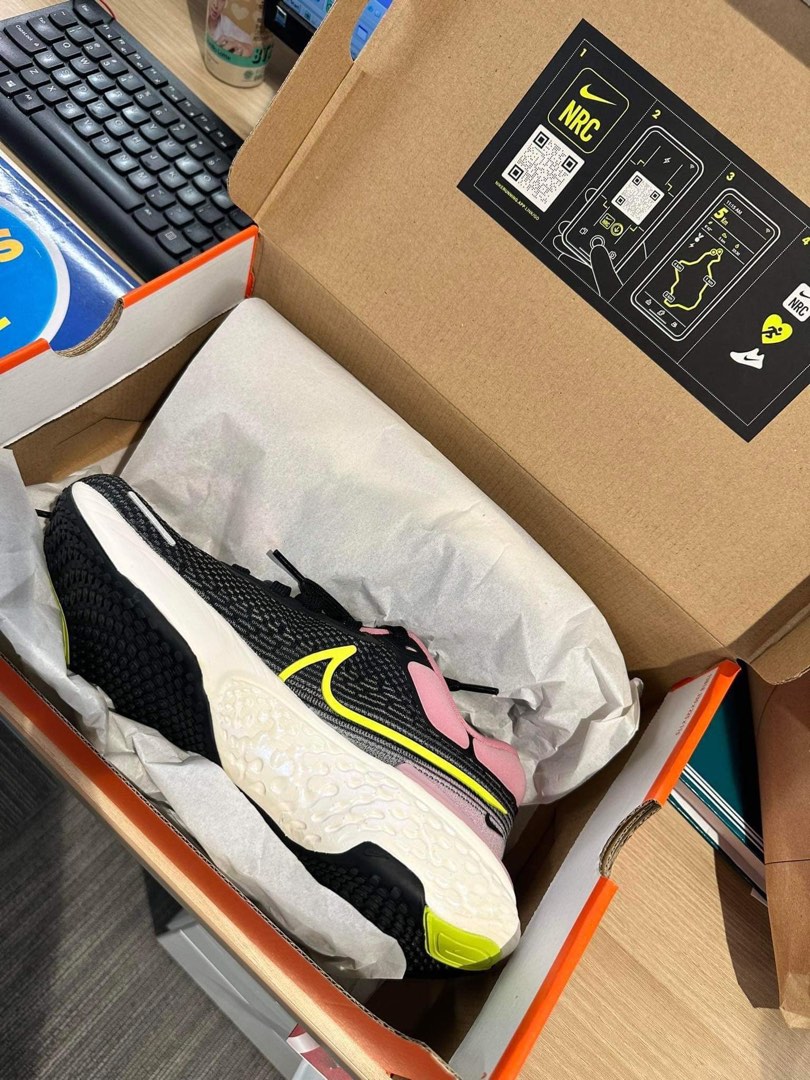 zoomx invincible run flyknit nike