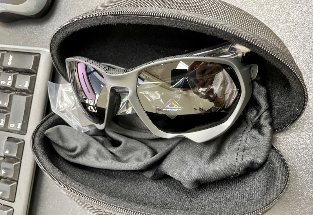 Oakley PlaZma Hi Res Matte Carbon Black Polarized Sunglasses