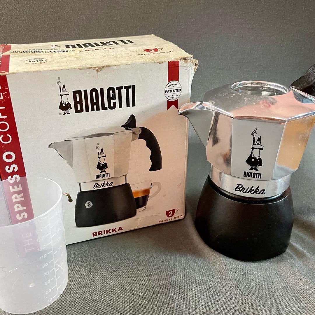Original Bialetti Brikka 2 Cups, TV & Home Appliances, Kitchen