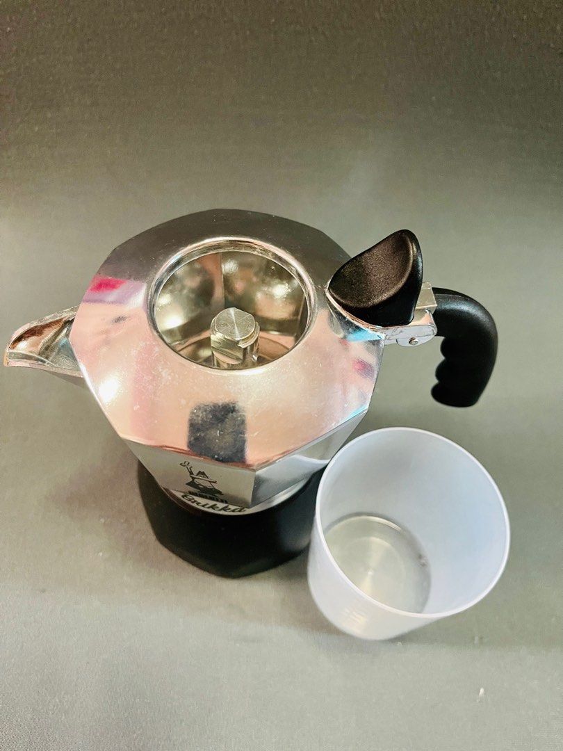 Original Bialetti Brikka 2 Cups, TV & Home Appliances, Kitchen