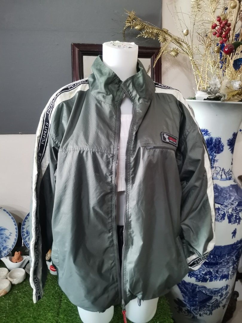 Original PEANUTS jacket, Men's Fashion, Coats, Jackets and Outerwear on ...