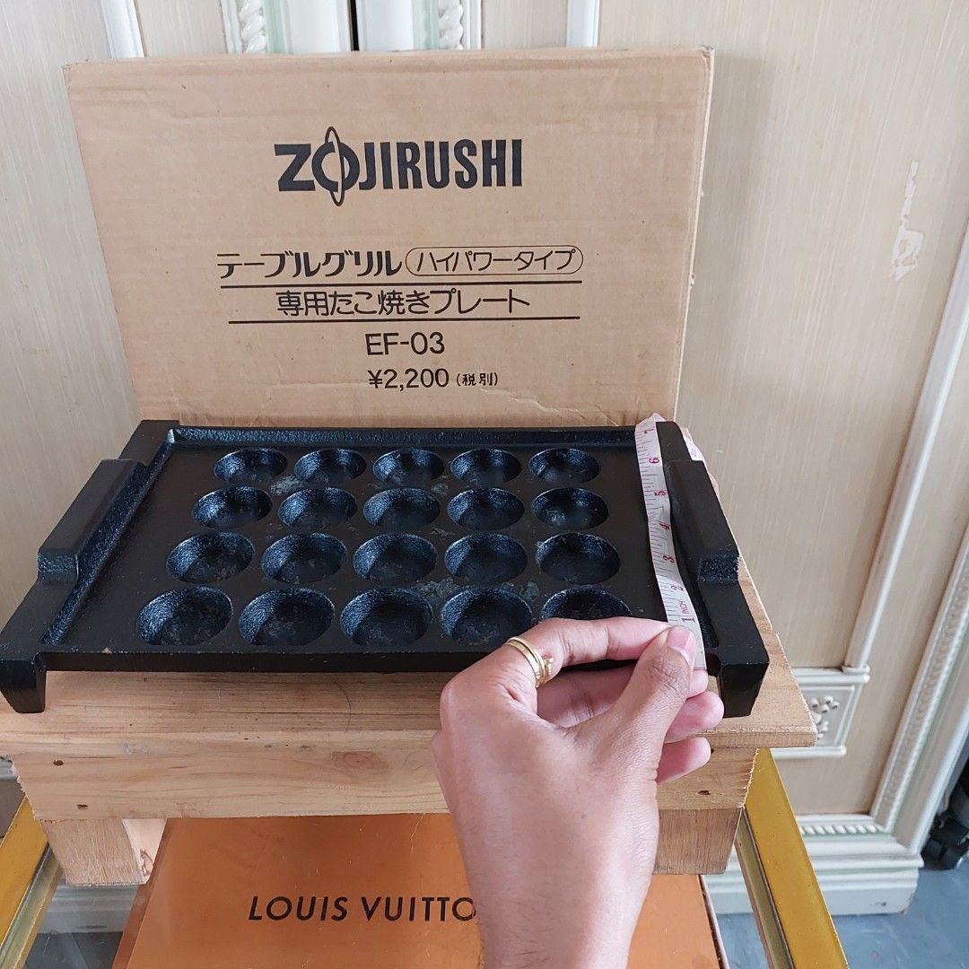 Original Zojirushi Takoyaki cast iron plate, Furniture & Home Living