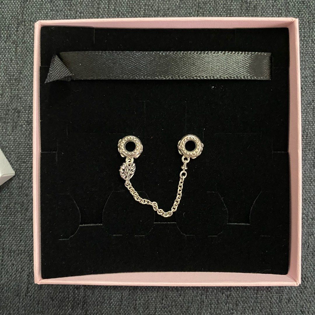PANDORA Safety Chain Charm Heart Family Tree Design, Luxury