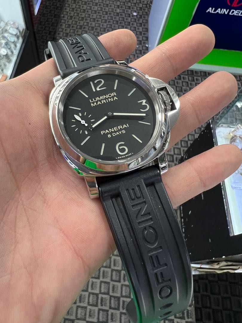 Panerai 300m top