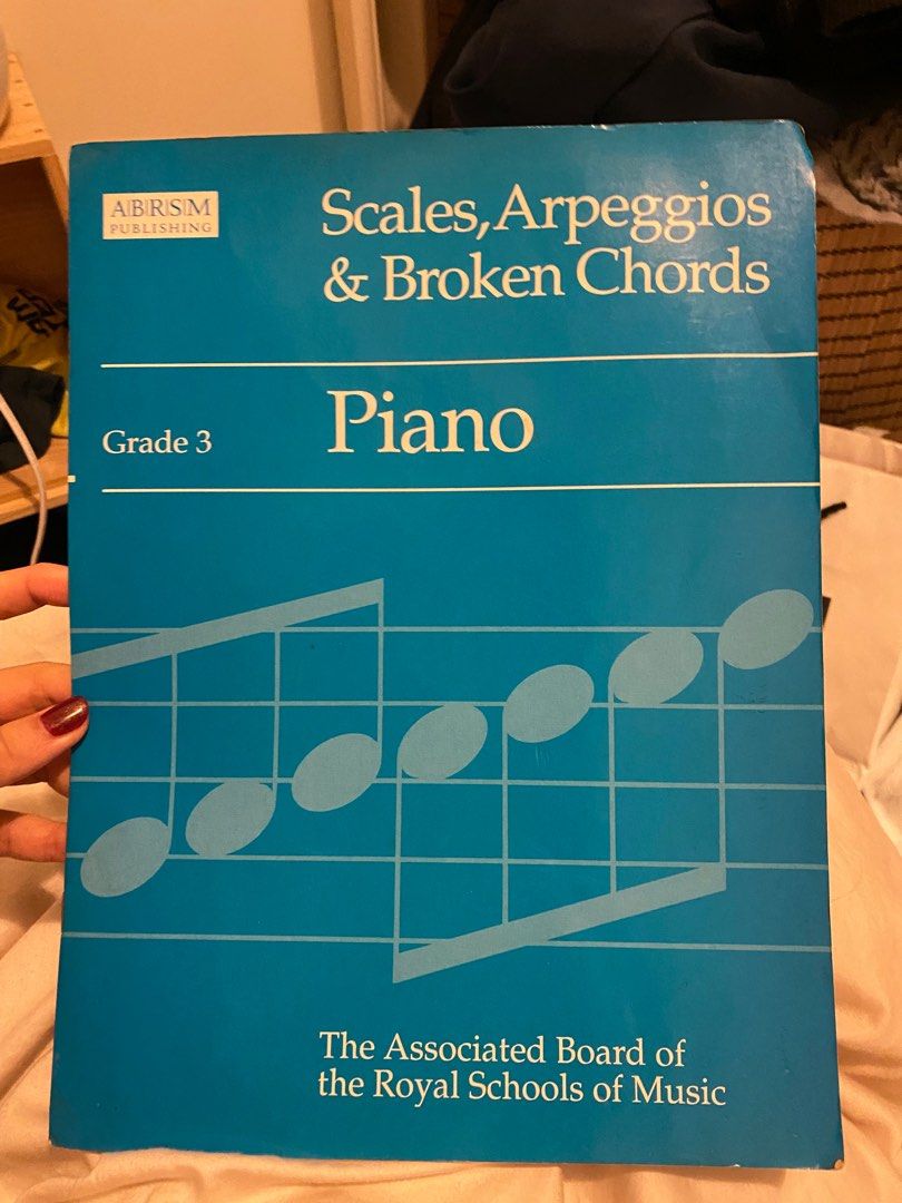 Piano grade 3 scales, arpeggios, Broken chords, 興趣及遊戲, 書本 & 文具, 教科書