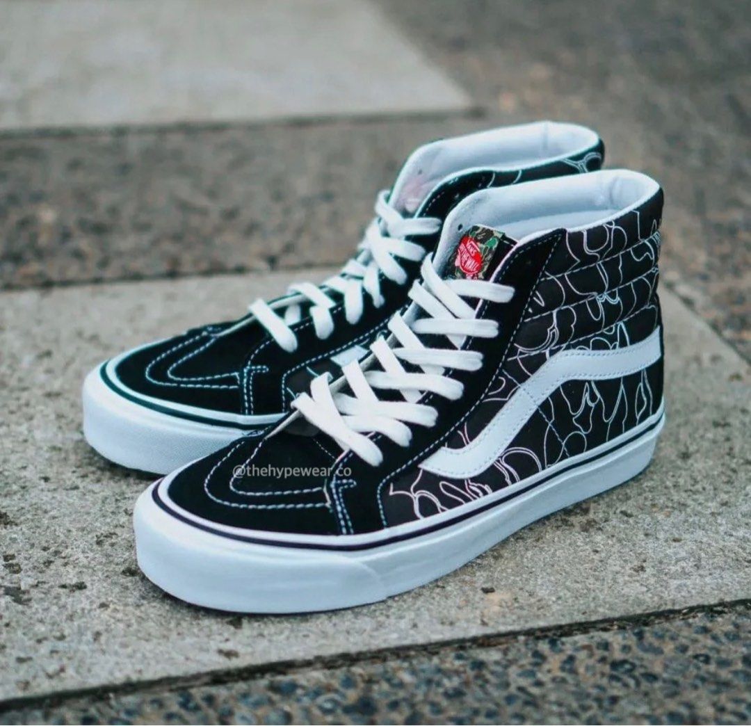 White bape top vans